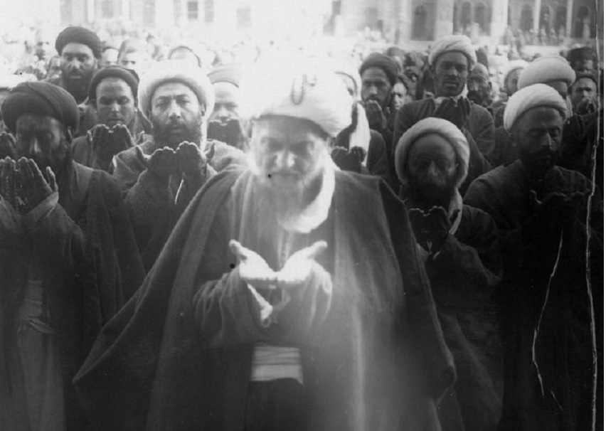 صبر و تدبیر در دوره استیلای استبداد و استعمار