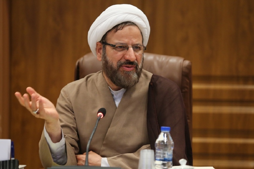 واعظی: ویژگی مهم امروز حوزه قم، «تقویت وجه اجتماعی» است