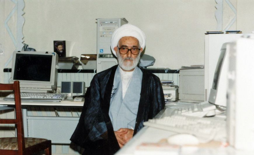 حقانی؛ نامی به وسعت تاریخ معاصر