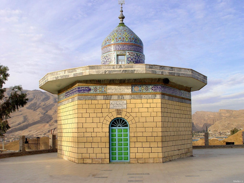 تفاوت مشی شیخ علی کرکی و شیخ بهایی در معاشرت با اهل سنت از نظر سید نعمت الله جزائری