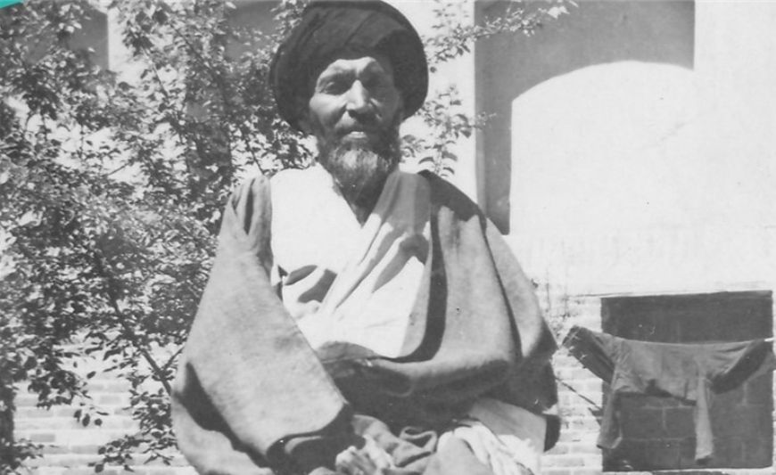 مروری بر کتاب «فقیه آزاده»