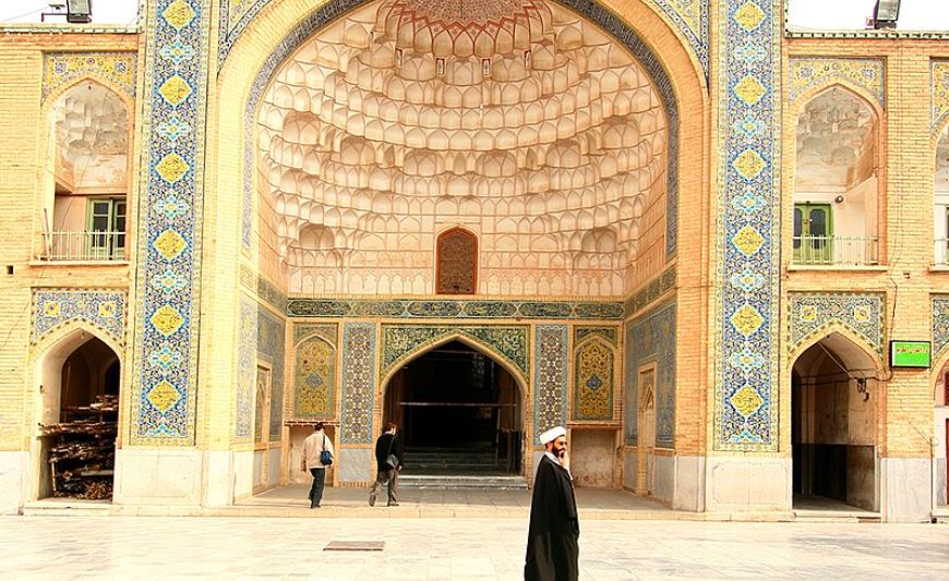 مروری‌ بر حیات سیاسی حوزه علمیه قم تا دوره زعامت آیت‌الله حائری‌یزدی